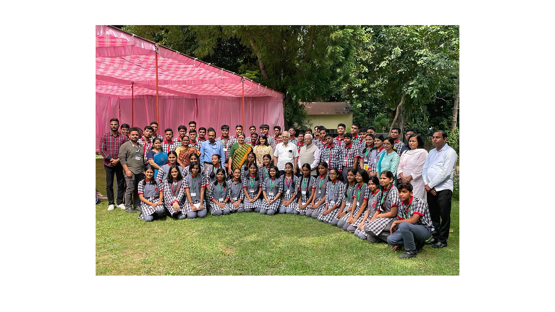 Team SVASTIK conducted a quiz contest covering stories disseminated under Image
